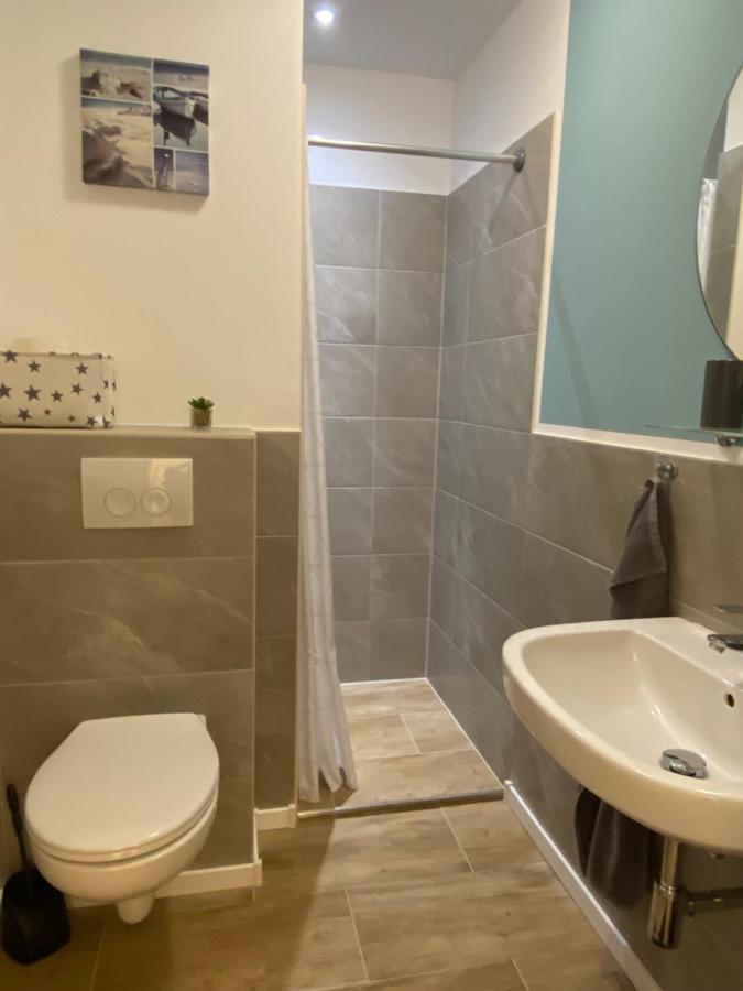Appartement 1 Mit Kueche Und Neuem Bad, Frisch Saniert Friedrichskoog Exterior foto